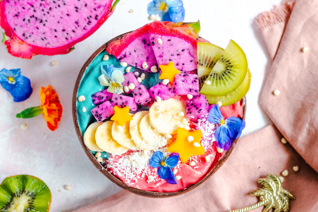 pink-pitaya-smoothie-bowl-1024x683